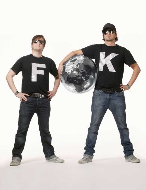 Vinylshaker „Finger & Kadel“ sorgen live im CAPITOL bei „Abi Spectacle – der Party Absch(l)uss“ für feinste Partylaune!