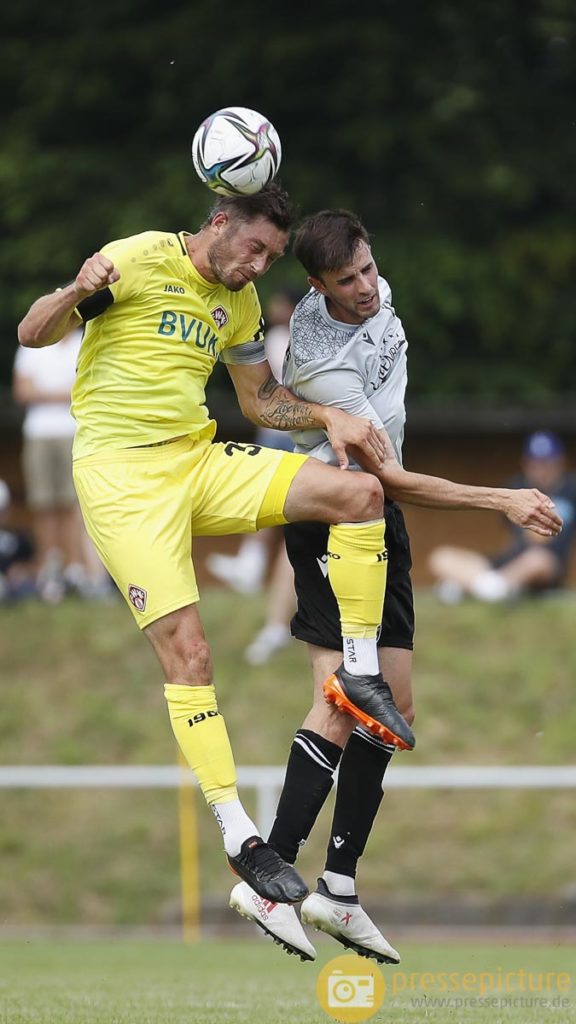 Fussball, Testspiel,  FC Wuerzburger Kickers – SV Sandhausen
