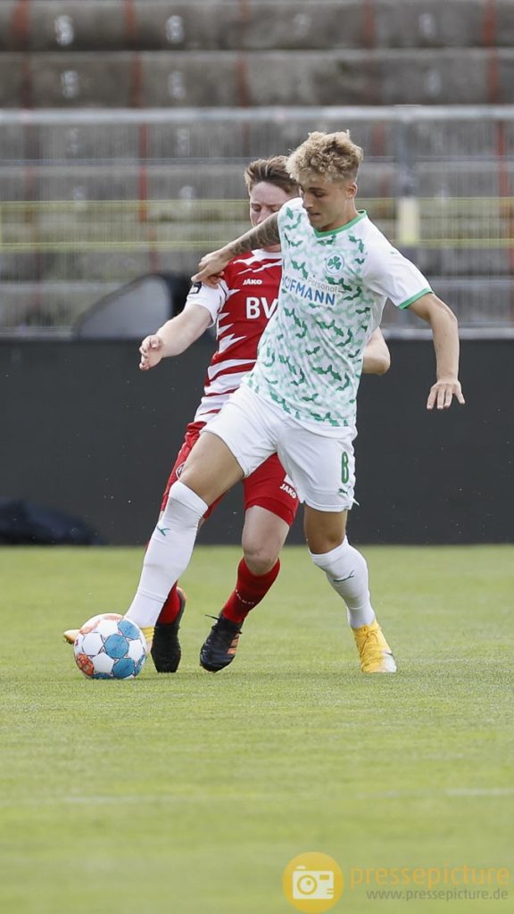Fussball, Testspiel, Saison 2021 2022, FC Wuerzburger Kickers – SpVgg Greuther Fuerth