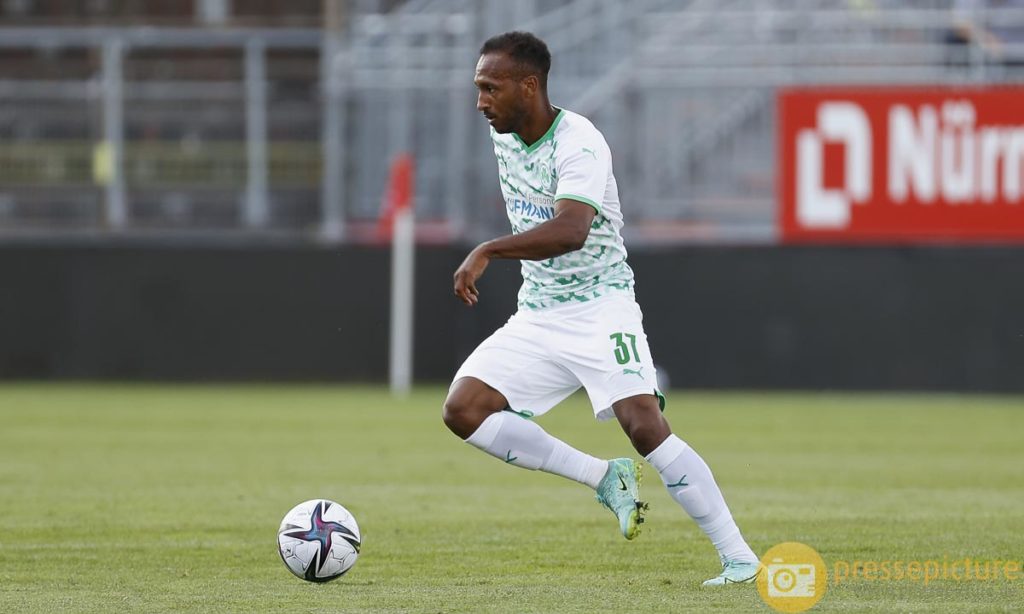 Fussball, Testspiel, Saison 2021 2022, FC Wuerzburger Kickers – SpVgg Greuther Fuerth