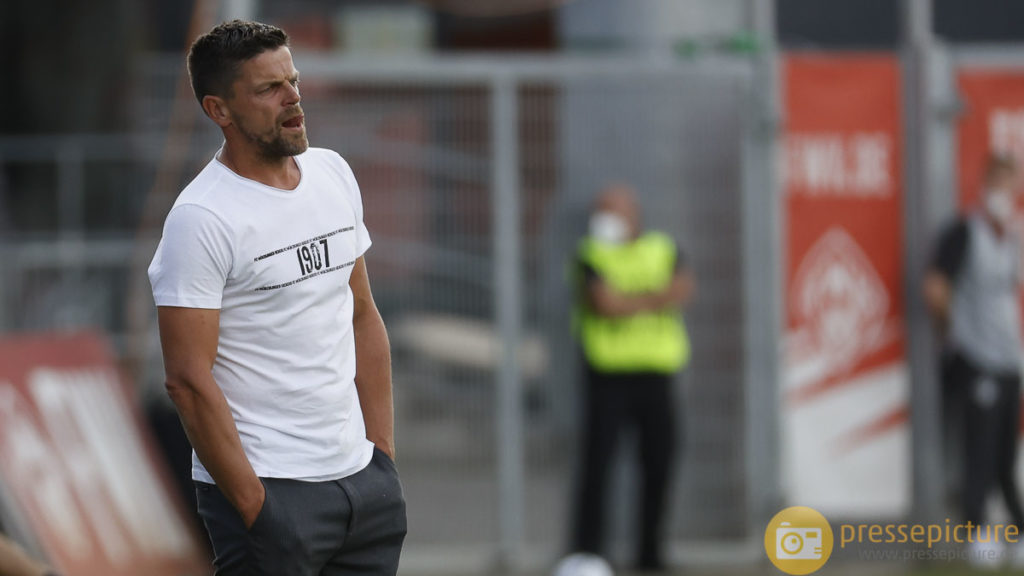Fussball, Testspiel, Saison 2021 2022, FC Wuerzburger Kickers – SpVgg Greuther Fuerth