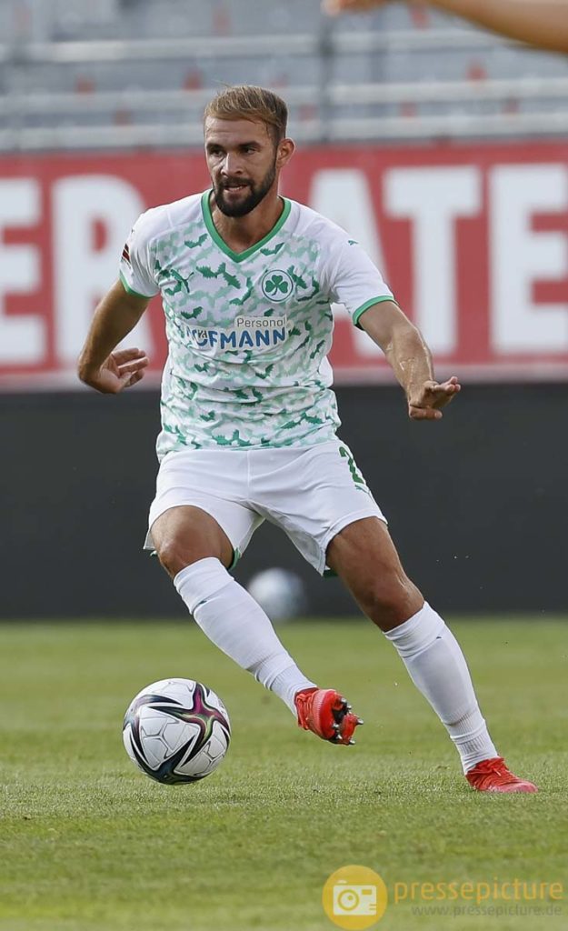 Fussball, Testspiel, Saison 2021 2022, FC Wuerzburger Kickers – SpVgg Greuther Fuerth