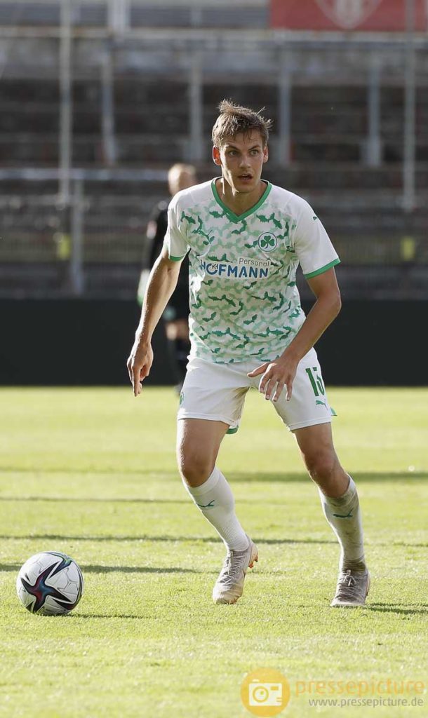 Fussball, Testspiel, Saison 2021 2022, FC Wuerzburger Kickers – SpVgg Greuther Fuerth